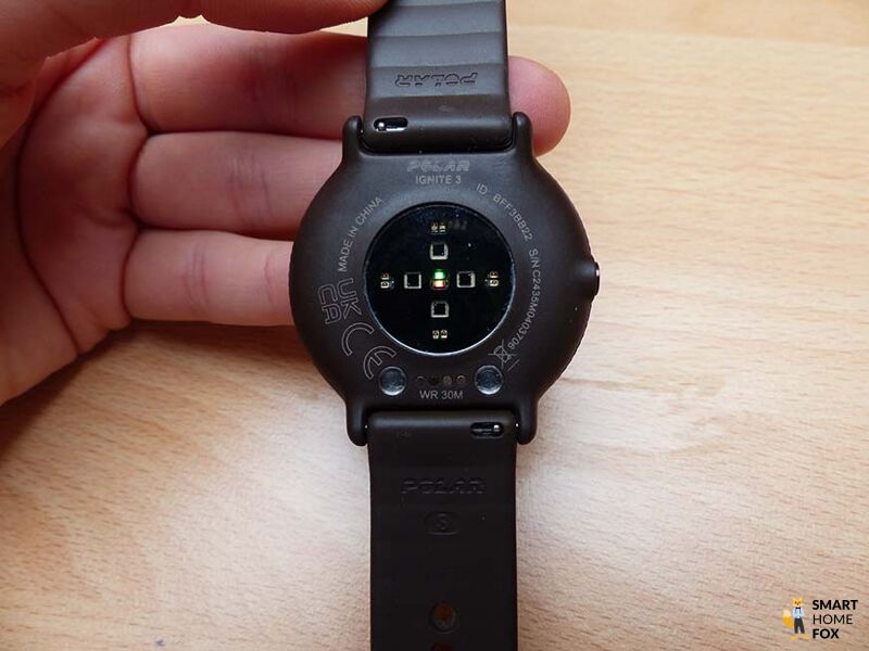 Man sieht die Unterseite der Polar Ignite 3.